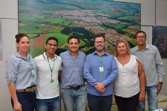 Membros do Conselho Tutelar durante encontro com o prefeito Anderson Prado