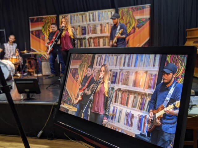 Bastidores da apresentação de Kátia Regina no Lençóis In Live