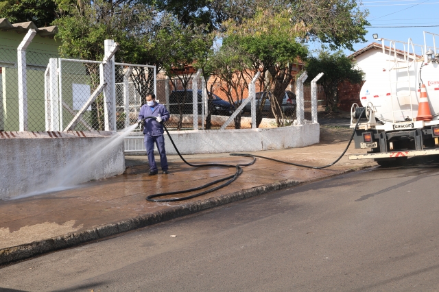 Desinfecção da UBS "Antonio Leão Tocci" na Cecap