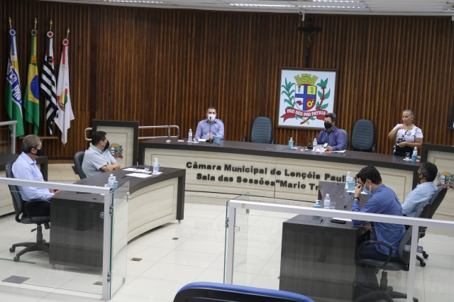 Coletiva na manhã de domingo, 24, contou com representantes do Comércio, Hospital NSP, Câmara e Prefeitura