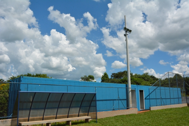 Fachada dos vestiários instalados no Campo de Futebol Society Valdir Jorge Joner
