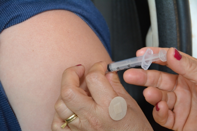 Segunda dose da vacina da Pfizer foi antecipada