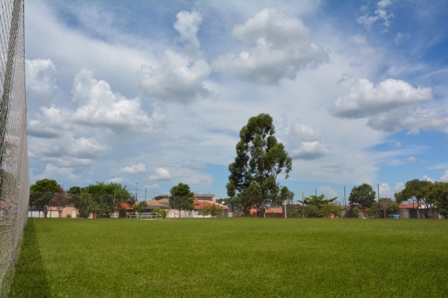 Na foto, detalhe do campo de futebol society no Jardim América