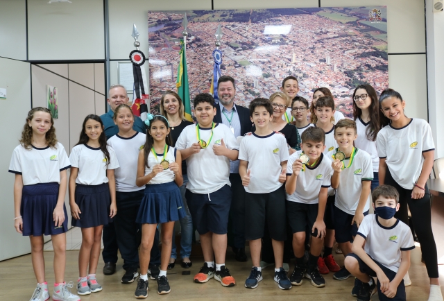 Alunos da Cooperelp visitaram o Gabinete nesta sexta-feira, 8