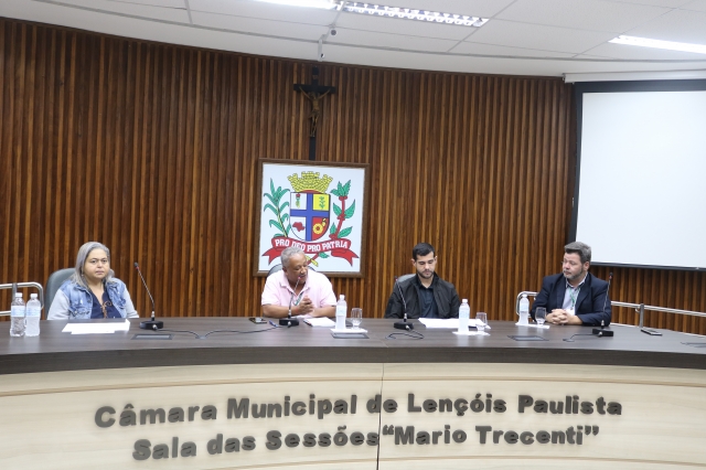 Deputado Alexandre Leite visita Lençóis e recebe pedidos de entidades filantrópicas