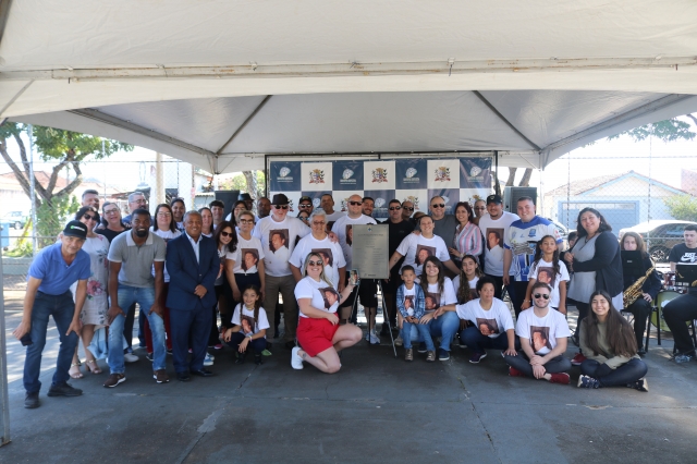 Familiares participaram de homenagem