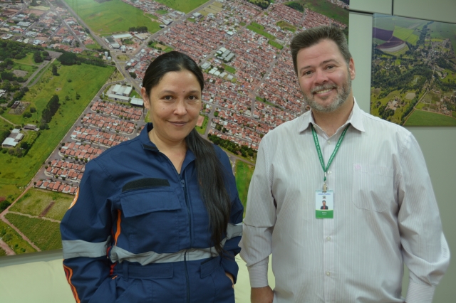 Prado durante encontro com a enfermeira Joice, responsável pelo desenvolvimento das atividades do Projeto Samuzinho