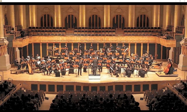 Na foto, Orquestra de Sopros durante apresentação de concerto na Sala São Paulo, sede da OSESP