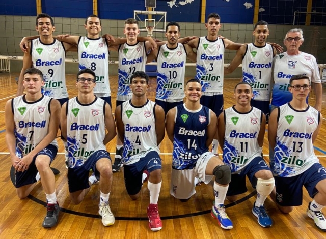 Equipe já está entre as quatros melhores da competição