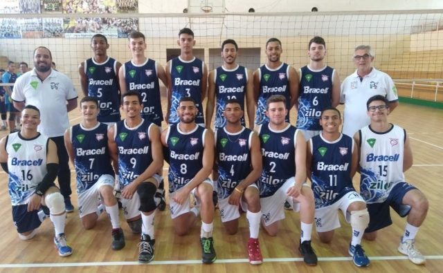 Com vitória, equipe segue na liderança de seu grupo no Paulista da APV