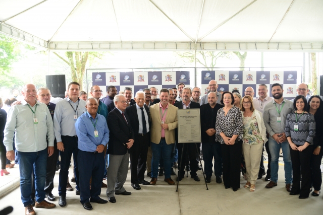 Prefeitura entrega reforma e revitalização do Paço Municipal