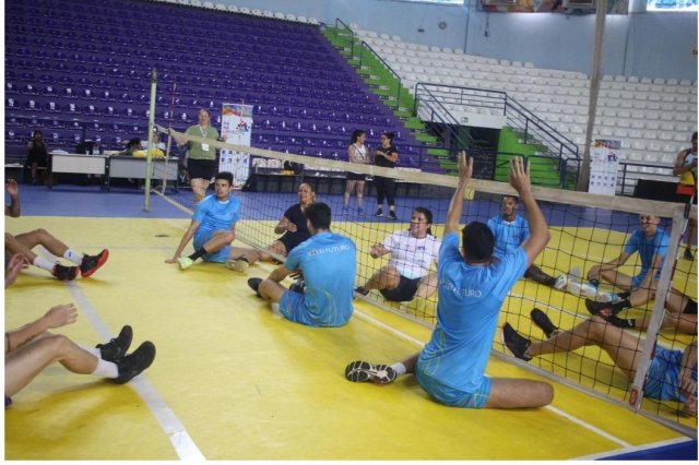 Vôlei sentado é uma das modalidades contempladas na capacitação