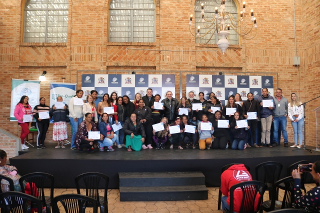 Evento reuniu participantes do programa para entrega de certificados