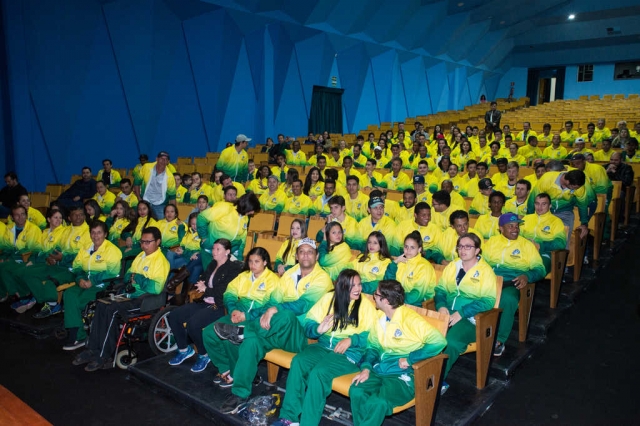 Na foto, delegação lençoense durante os Jogos Regionais de 2017