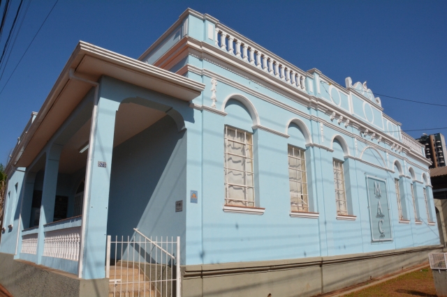 Fachada do MAC que completou35 anos de fundação; ato para entrega das obras de reforma foi alterado para o dia 30 de agosto, às 19h