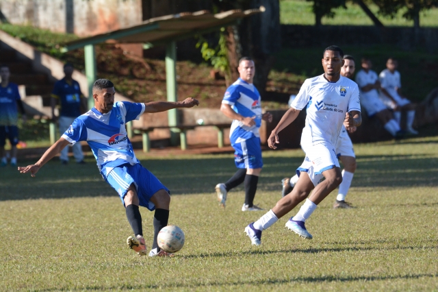 Na foto, lance do jogo entre Grêmio Cecap e União Primavera (arquivo Prefeitura)