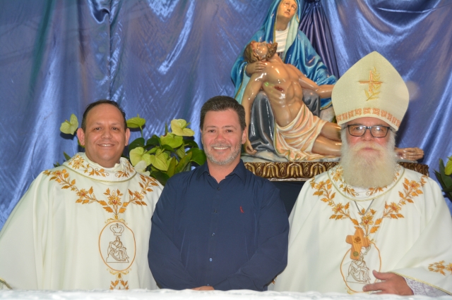 Missa foi celebrada pelo arcebispo Dom Maurício