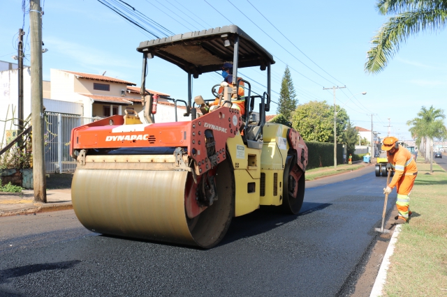 Prefeitura assina novos convênios para frentes de recape