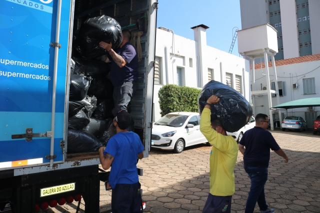 Doações foram enviadas nesta quinta-feira, 16