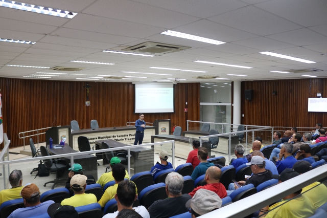 Servidores de diversas áreas acompanharam a palestra