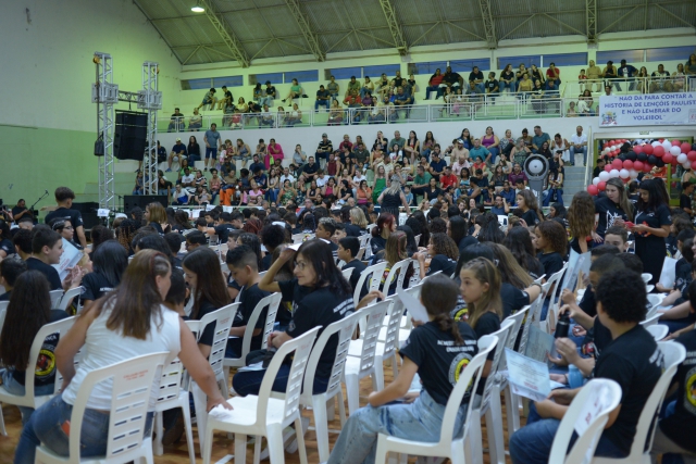 Cerca de 400 alunos participaram da cerimônia de formatura do Proerd no segundo semestre deste ano