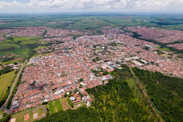 Na imagem, vista aérea de Lençóis Paulista