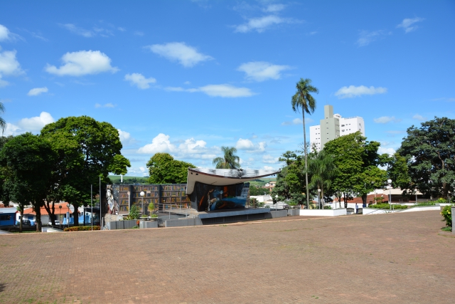 Entrega de propostas para exploração comercial de espaços no Carnaval segue até o dia 10