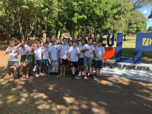 Alunos do quarto ano do Esperança de Oliveira iniciaram o roteiro de educação ambiental