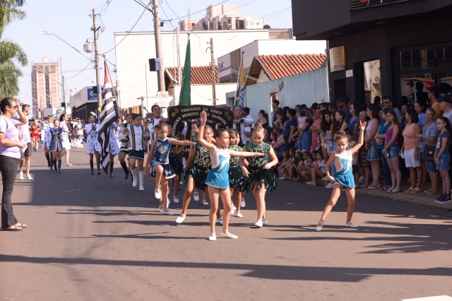 A beleza e alegria das bandas e fanfarras estará na avenida Padre Salústio