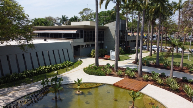 Setores internos e externos da Prefeitura suspendem atendimento nos dias 1º e 2 de maio: na foto, Paço Municipal, sede do Poder Executivo